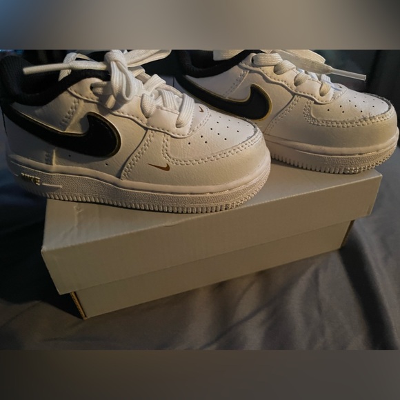 Toddler FORCE1 LV8✅✨ 7c - Picture 3 of 7